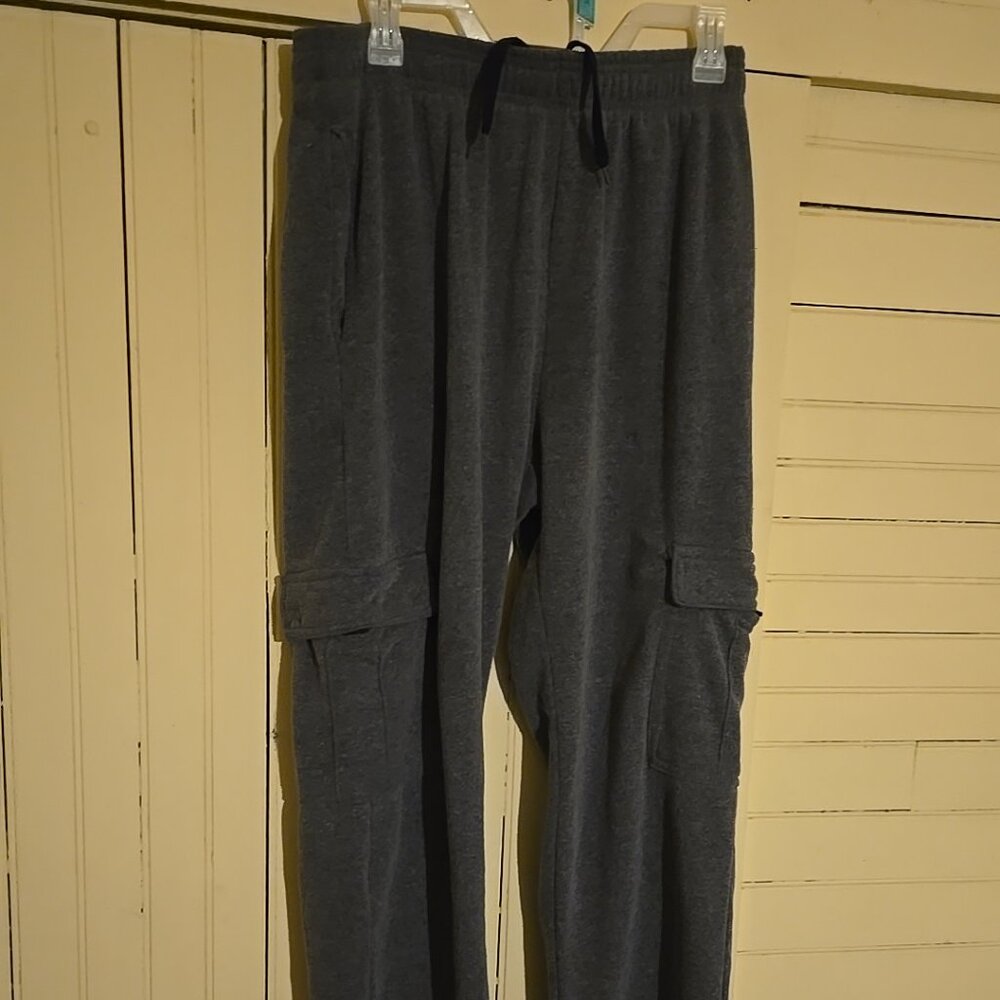 Cougar Sport Mens Size XL Sweatpants With Draw String & Pockets Color: Dark Grey
